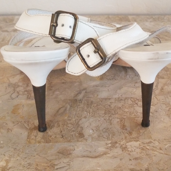 Authentic Manolo Blahnik Cream/Bronze Heels - Picture 6 of 8